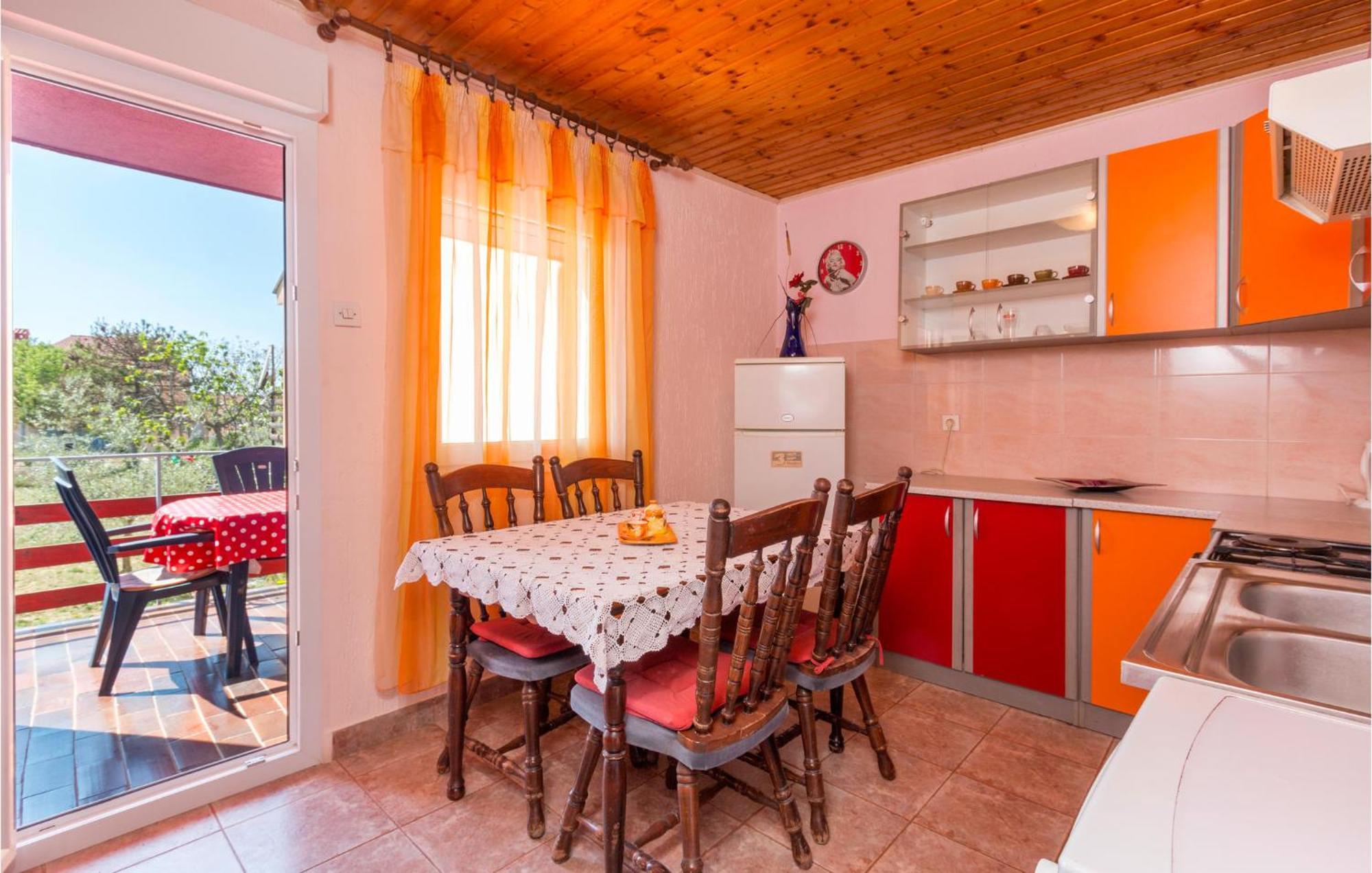 Stunning In With Wifi Apartment Pula